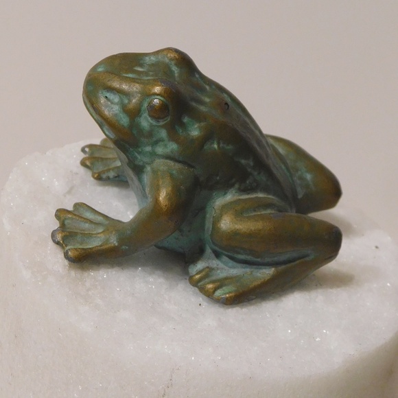 Vintage Bronze Cast Frog - Picture 1 of 11
